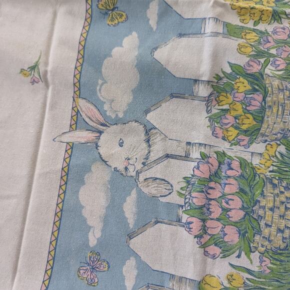 Vintage Easter Tablecloth 50" Square Rabbit Bunny Cotton - Picture 4 of 5